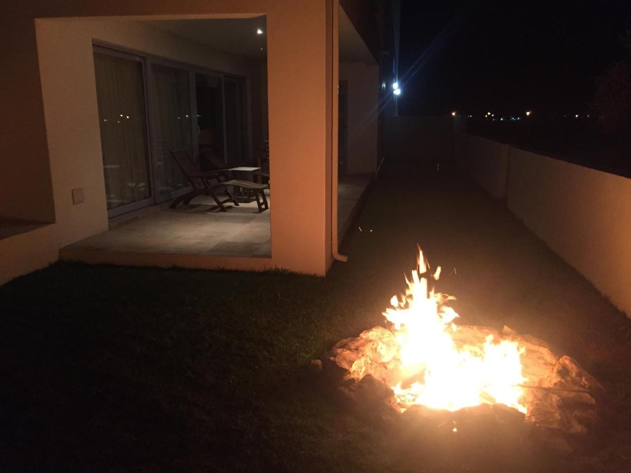 Perfect 10 - 10 To 13 Sleeper Luxury Holiday Home Breakage Deposit Of R2500 Per Weekend Lease Langebaan Exterior photo