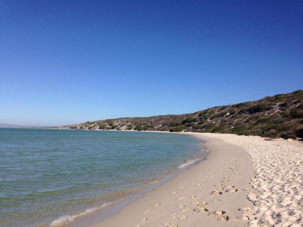 Perfect 10 - 10 To 13 Sleeper Luxury Holiday Home Breakage Deposit Of R2500 Per Weekend Lease Langebaan Exterior photo