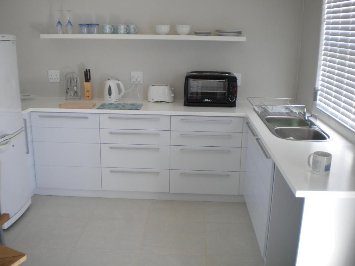 Perfect 10 - 10 To 13 Sleeper Luxury Holiday Home Breakage Deposit Of R2500 Per Weekend Lease Langebaan Exterior photo